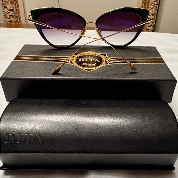 DITA 18K hearth breaker Cat-Eye Sunglasses - Picture 3 of 8